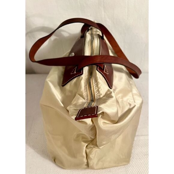 Dooney & Bourke Beige Nylon W/ Brown Leather Strap Zip Top Travel Bag - Picture 5 of 12